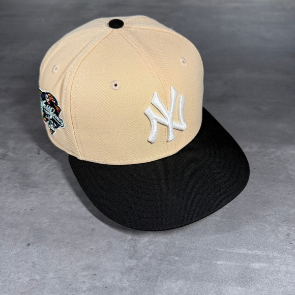 New Era Other - Hat Club New York Yankees‎ New Era Cap 7 1/4 Tan Beige Pink Black Side Patch